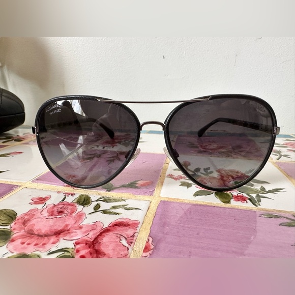CHANEL Accessories - Authentic CHANEL Black Pilot Aviator Polarized Lamb Skin Sunglasses Brand New